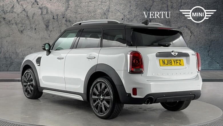 MINI Countryman 1.5 Cooper 5dr [Chili/Media Pack XL] Petrol Hatchback